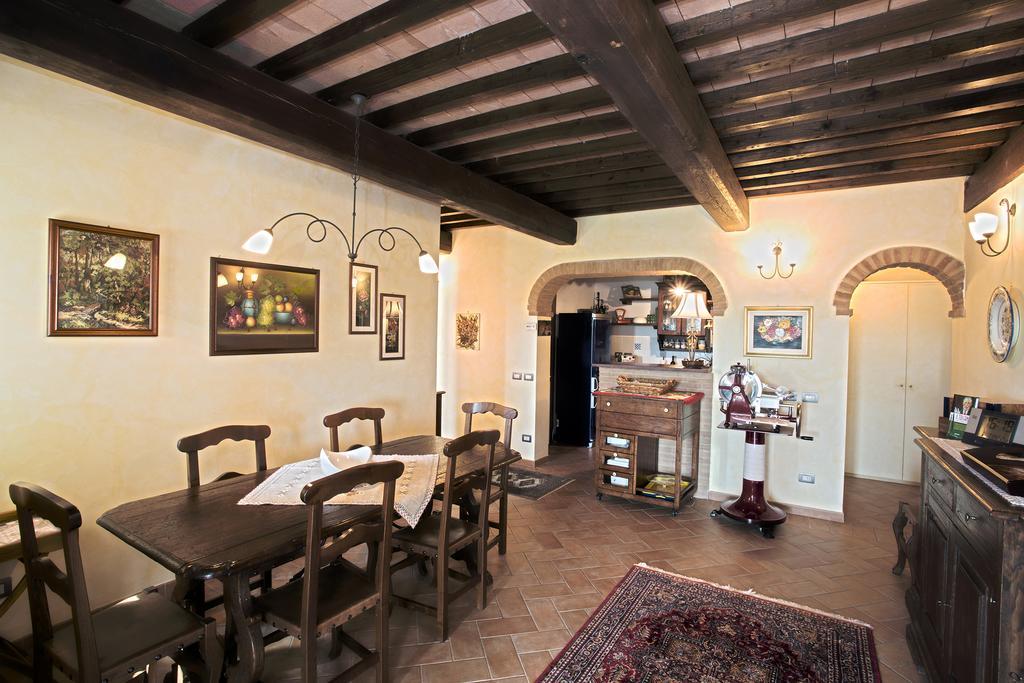Вілла Casa Sandro A Podere Pascianella Castelmuzio Номер фото