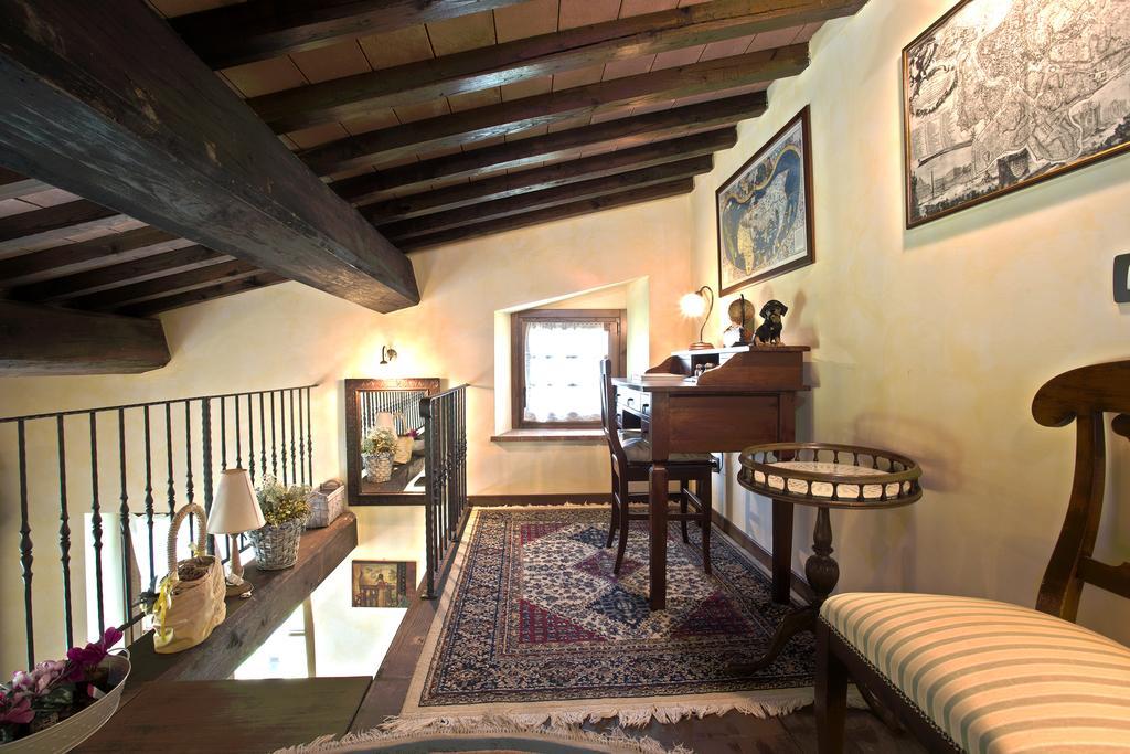 Вілла Casa Sandro A Podere Pascianella Castelmuzio Номер фото