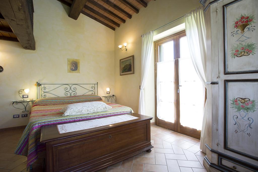 Вілла Casa Sandro A Podere Pascianella Castelmuzio Номер фото