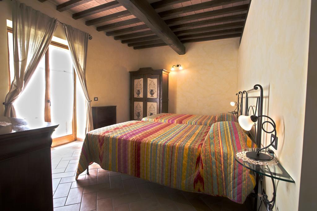 Вілла Casa Sandro A Podere Pascianella Castelmuzio Номер фото
